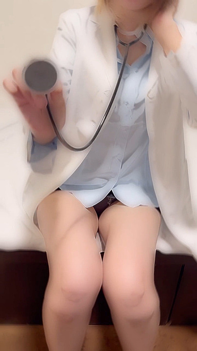 美人女医さんが診察中！